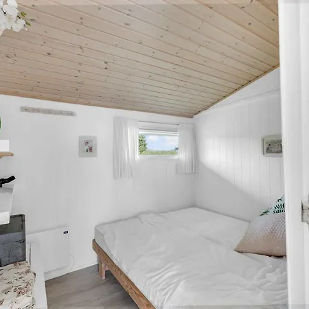 North Funen Summer Idyll By The Water בית נופש